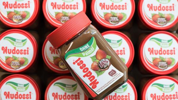 Rückruf wegen Salmonellen: Das müssen Nudossi-Käufer wissen