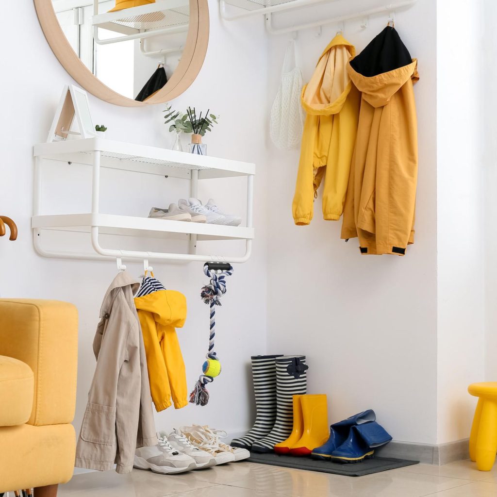 Kleine Garderobe einrichten: praktische Lösungen für kleine Wohnungen