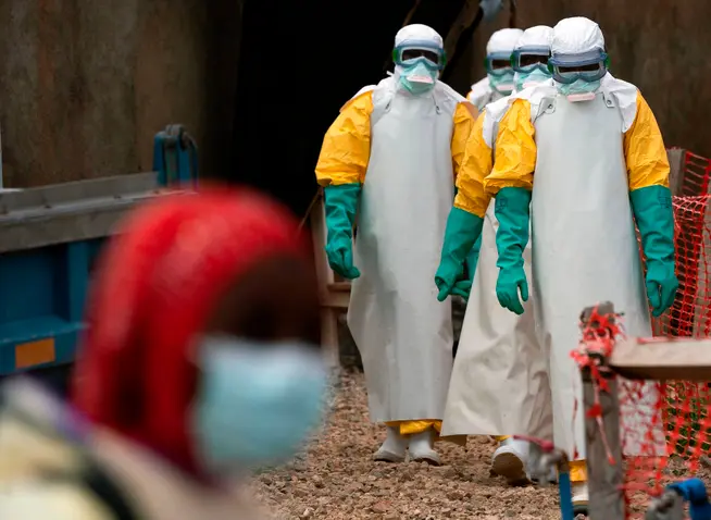 Ebola-Ausbruch 2026: Welche Symptome auftreten und wie groß die Gefahr für Deutschland ist
