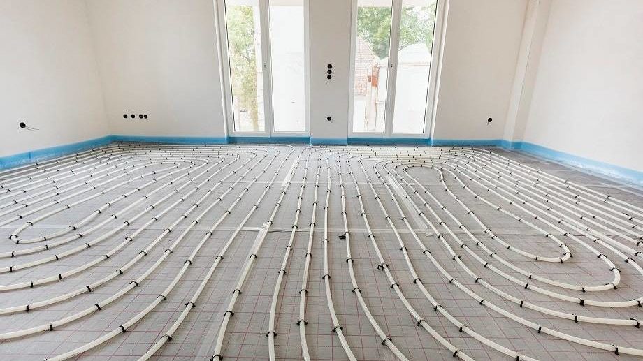 Fußbodenheizung in der Wohnung nachrüsten: Möglichkeiten und Einschränkungen