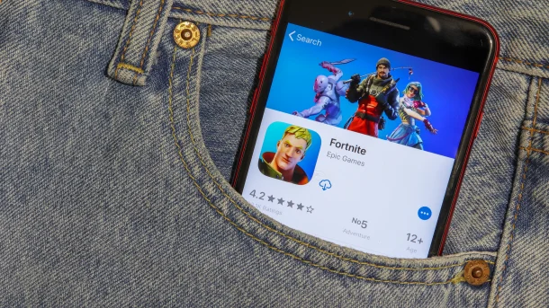 Fortnite kehrt in den App Store zurück: Neuer Streit zwischen Epic Games und Apple eskaliert