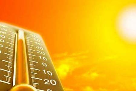 Sonnenstich: Symptome und erste Hilfe bei Hitze richtig erkennen