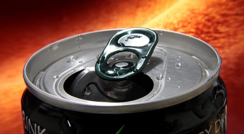 Neue Untersuchung zeigt: Energydrinks enthalten teilweise deutlich mehr Koffein als erlaubt Neue Untersuchung zeigt: Energydrinks enthalten teilweise deutlich mehr Koffein als erlaubt