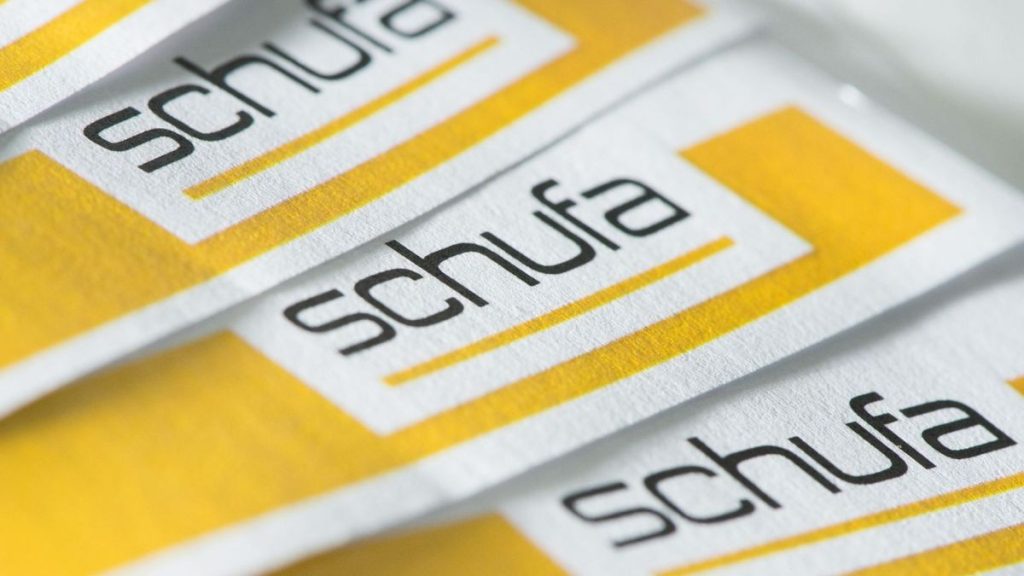 Schufa-Auskunft 2026: Kostenlos beantragen, Score verbessern und falsche Einträge löschen