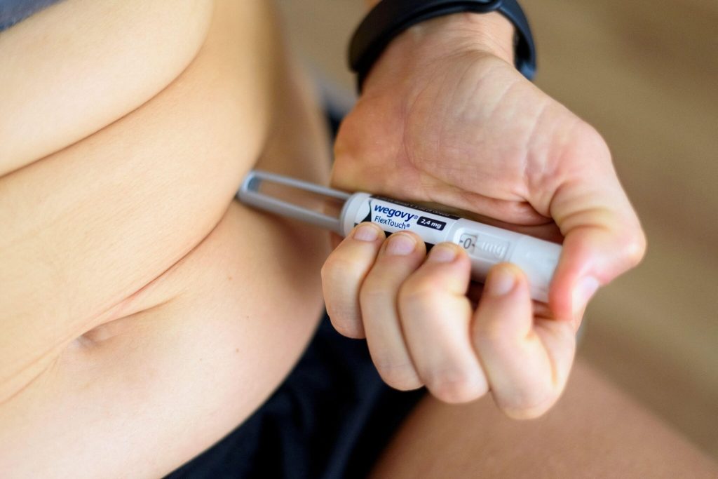 Abnehmspritzen gegen Übergewicht: Studie zeigt neue Risiken durch falsche Dosierung