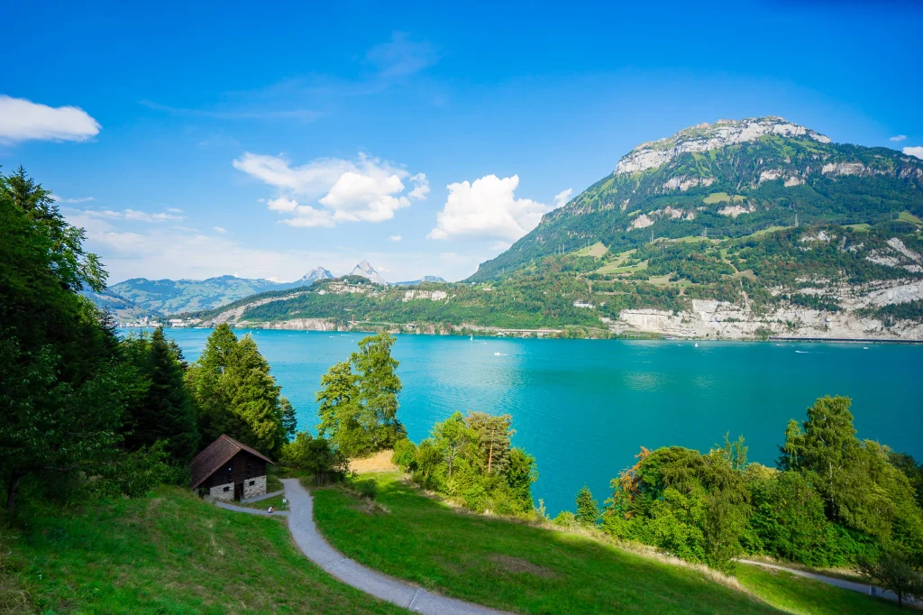 Bauen in der Schweiz 2026: Baukosten, Hypothek und Zinsen in der Region Bern