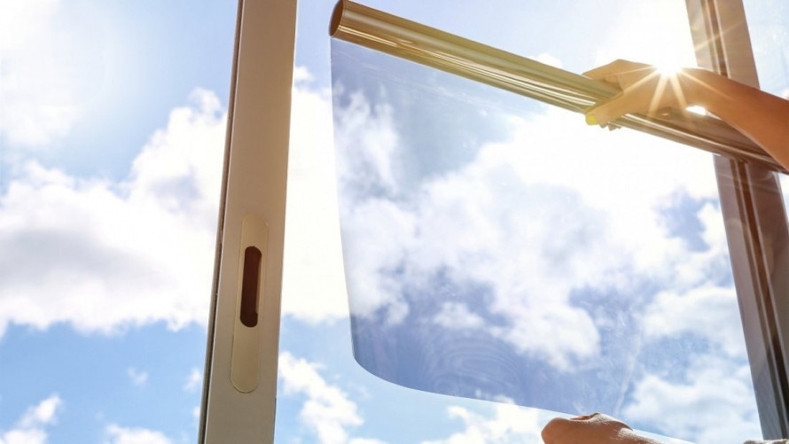 Sommerlicher Wärmeschutz: Fenster, Rollläden und Dämmung gegen Hitze